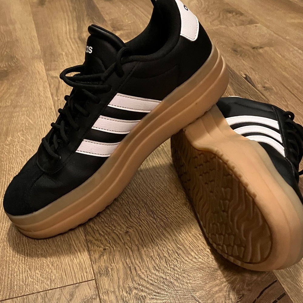 Platform Adidas - Picture 2 of 6